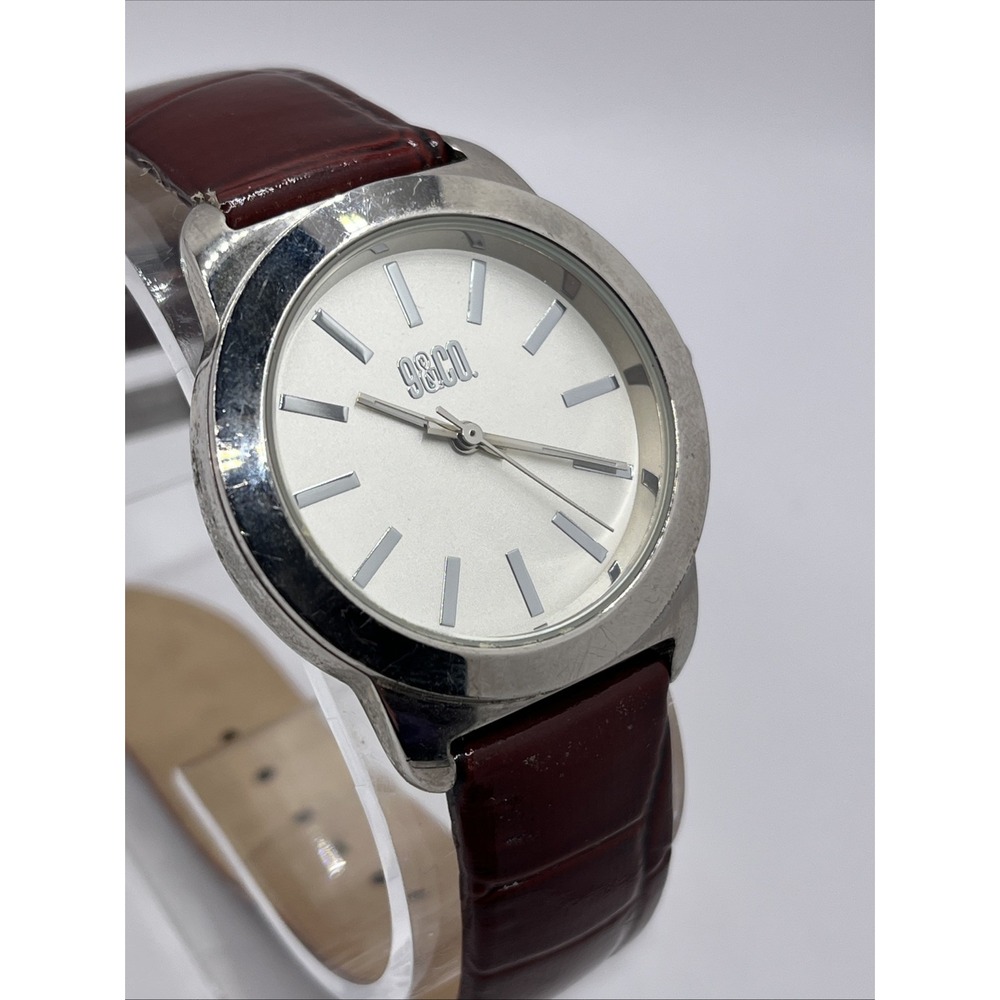 9&CO Women's Quartz Watch Silver 36mm Case Leather‎ Band NC/1007- New Battery